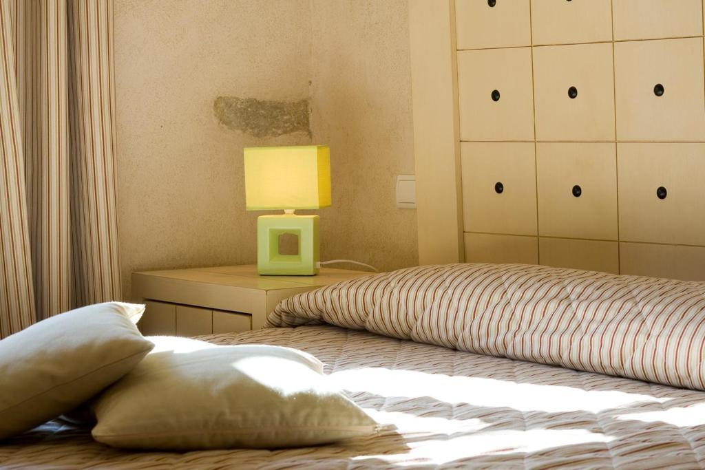 Hotel Les Remparts 미르포아 객실 사진