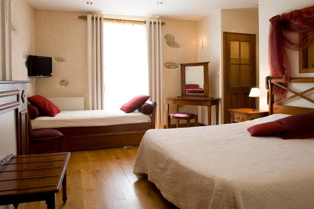 Hotel Les Remparts 미르포아 객실 사진